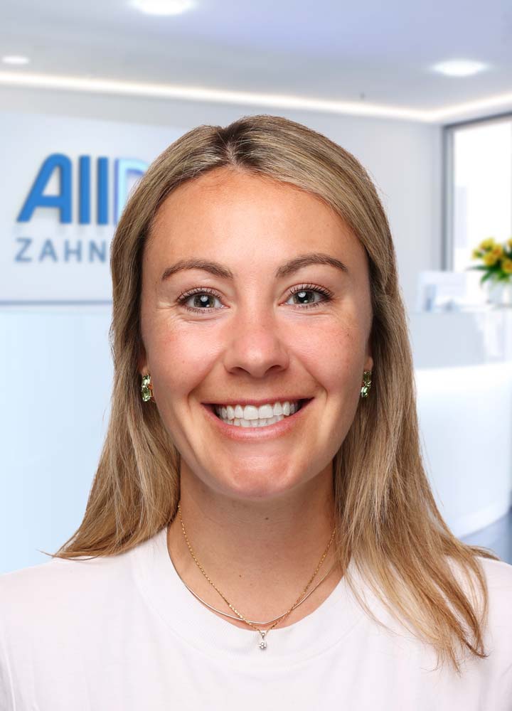 Portrait Zahnärztin Hendrika Labsch (AllDent Hamburg Hauptbahnhof)